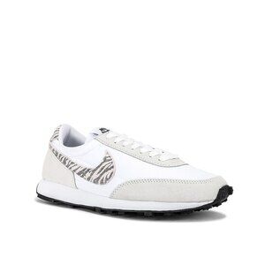 Nike Daybreak Sneaker - Classic White Lace-Up Sneakers